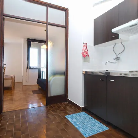 Apartment Ester 1738
